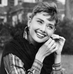 Meet your Posher, Sanja